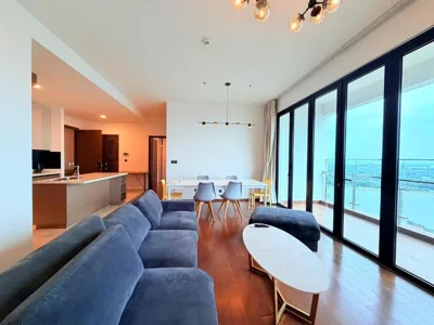 발코니 딸린 패밀리룸 — Homie's Dedge Thao Dien Luxury Apartment